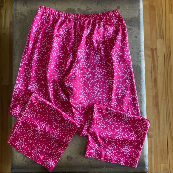 Victoria Secret red with hearts satin pyjamas - Picture 8 of 15